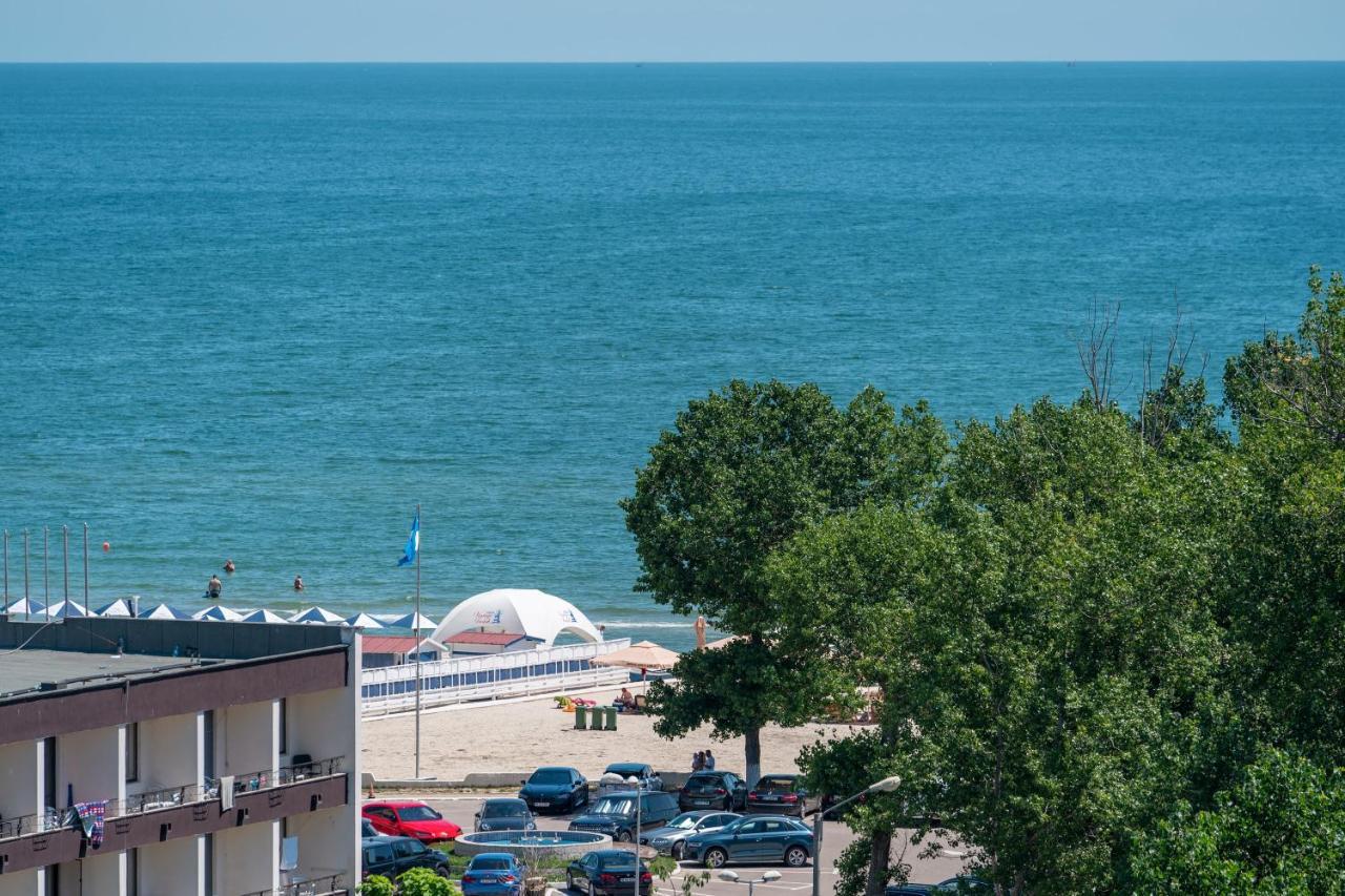 Moonlight Mamaia Apartments Exterior photo