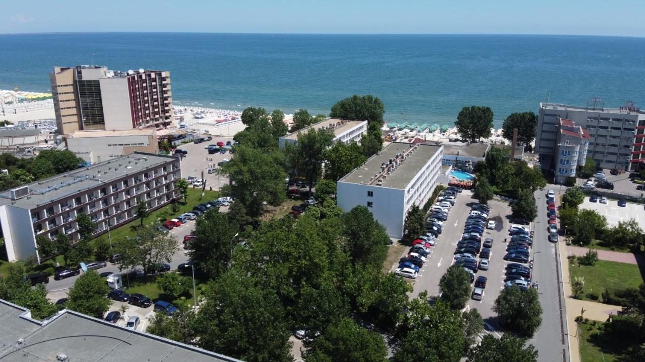Moonlight Mamaia Apartments Exterior photo
