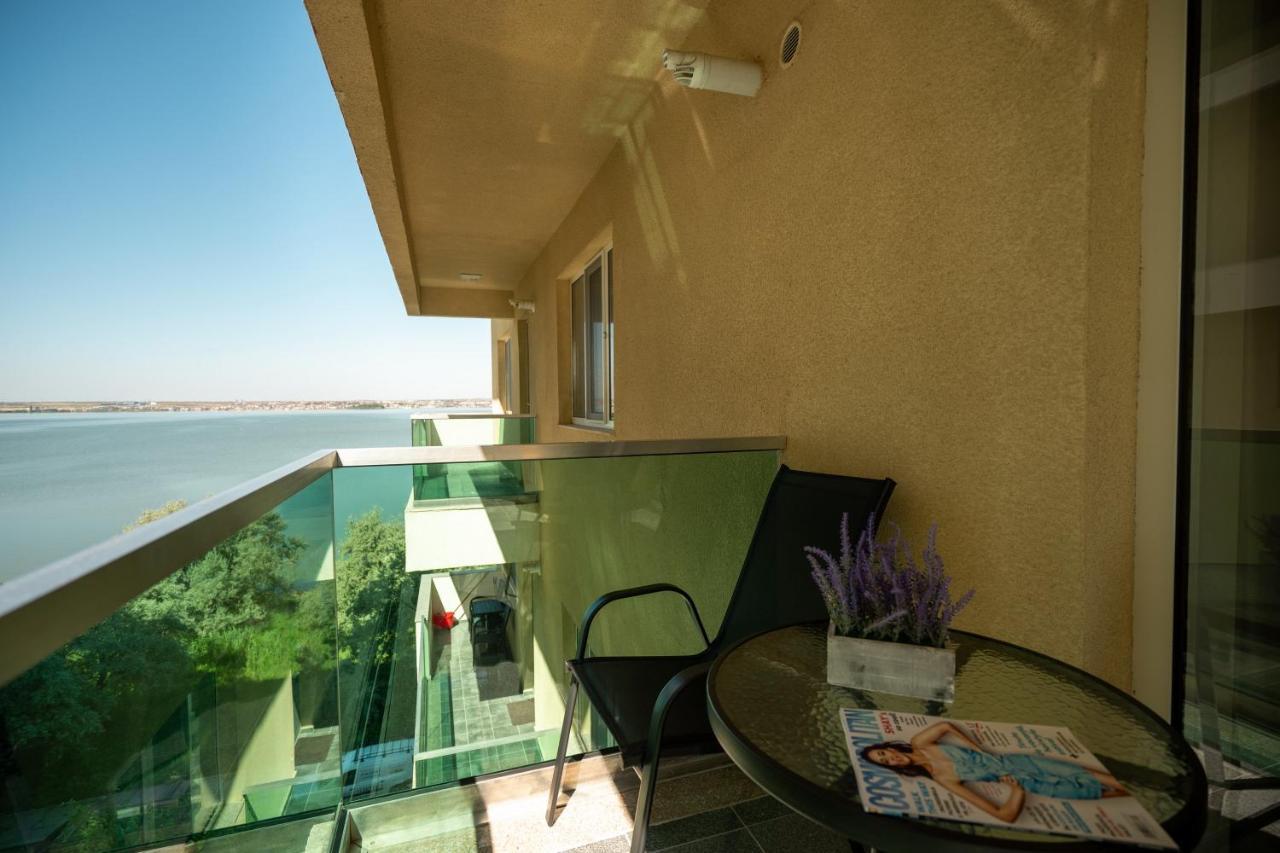 Moonlight Mamaia Apartments Exterior photo