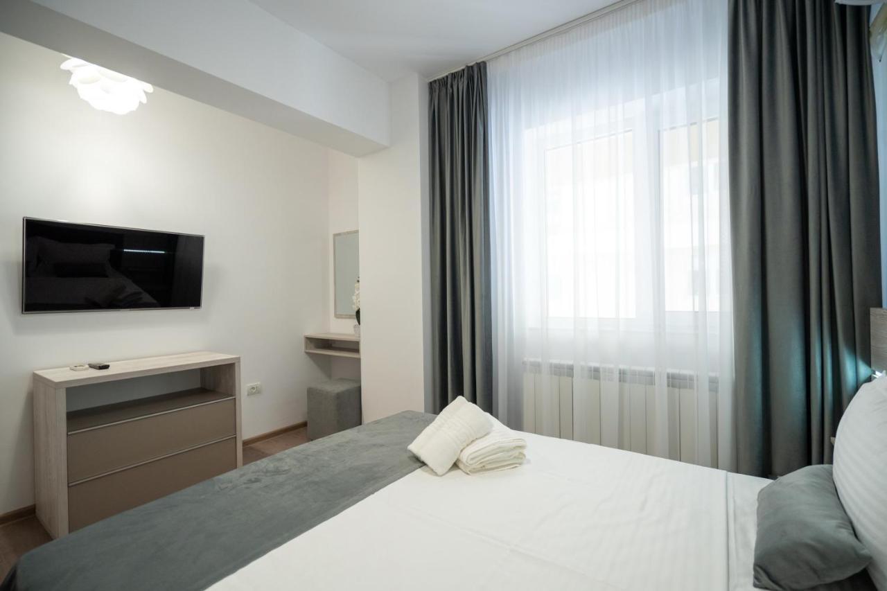 Moonlight Mamaia Apartments Exterior photo