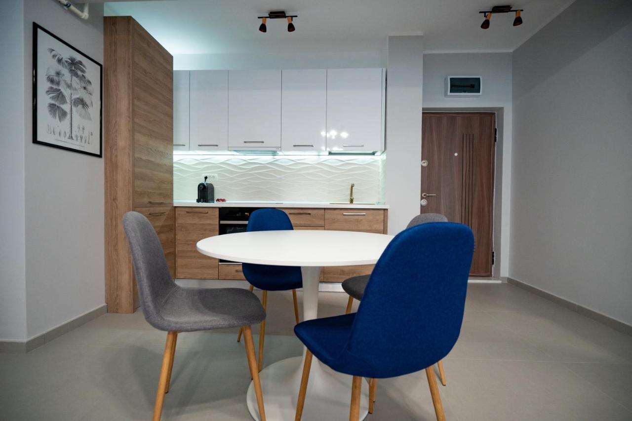 Moonlight Mamaia Apartments Exterior photo